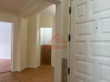 Apartamento T3 para Venda em Algueirão-Mem Martins