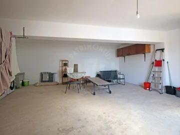 Moradia T4 para Venda em Santa Maria, São Pedro e Sobral da Lagoa