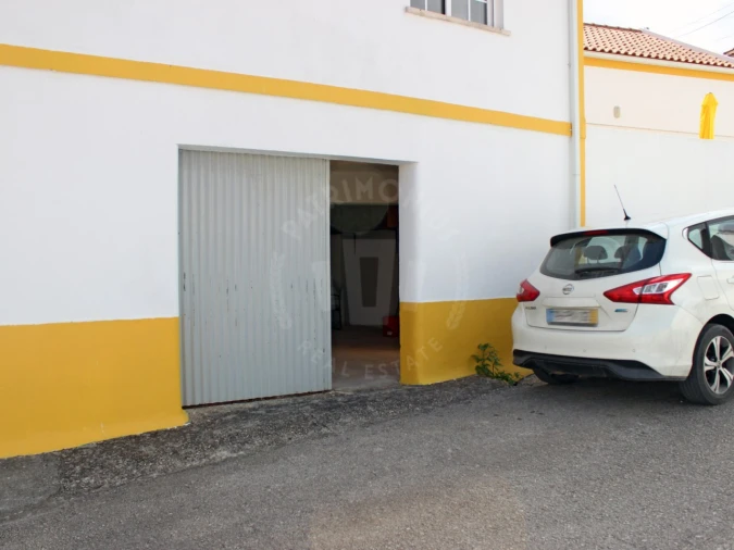 Moradia T4 para Venda em Santa Maria, São Pedro e Sobral da Lagoa Foto 36