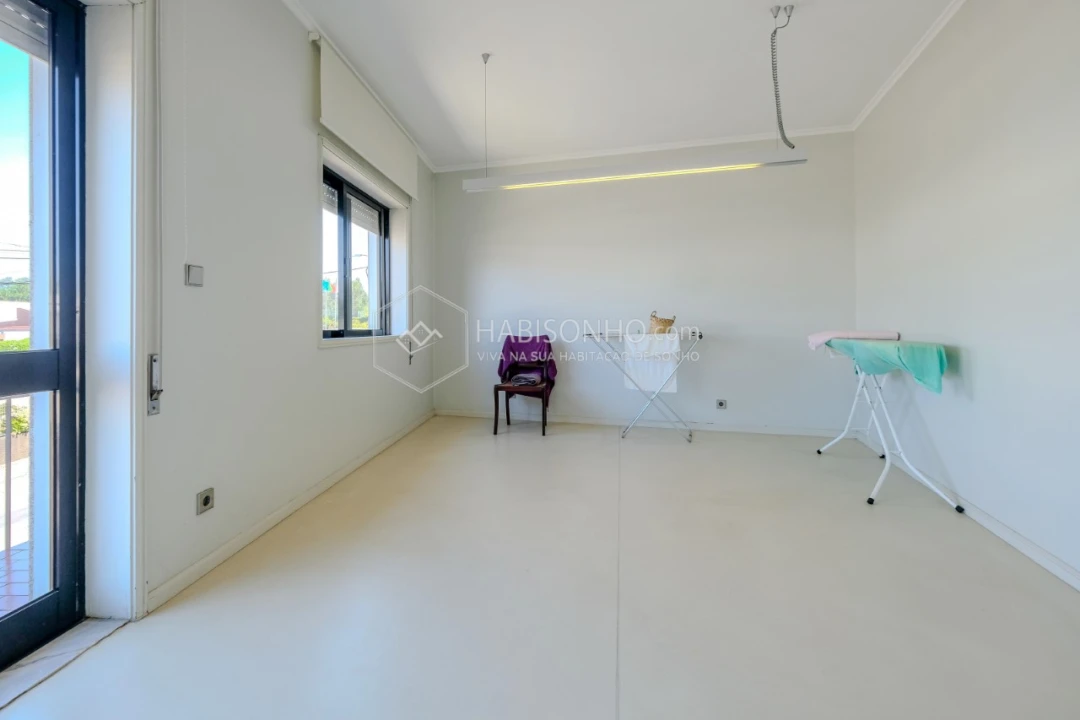 Armazém para Arrendamento em Anta e Guetim Foto 26