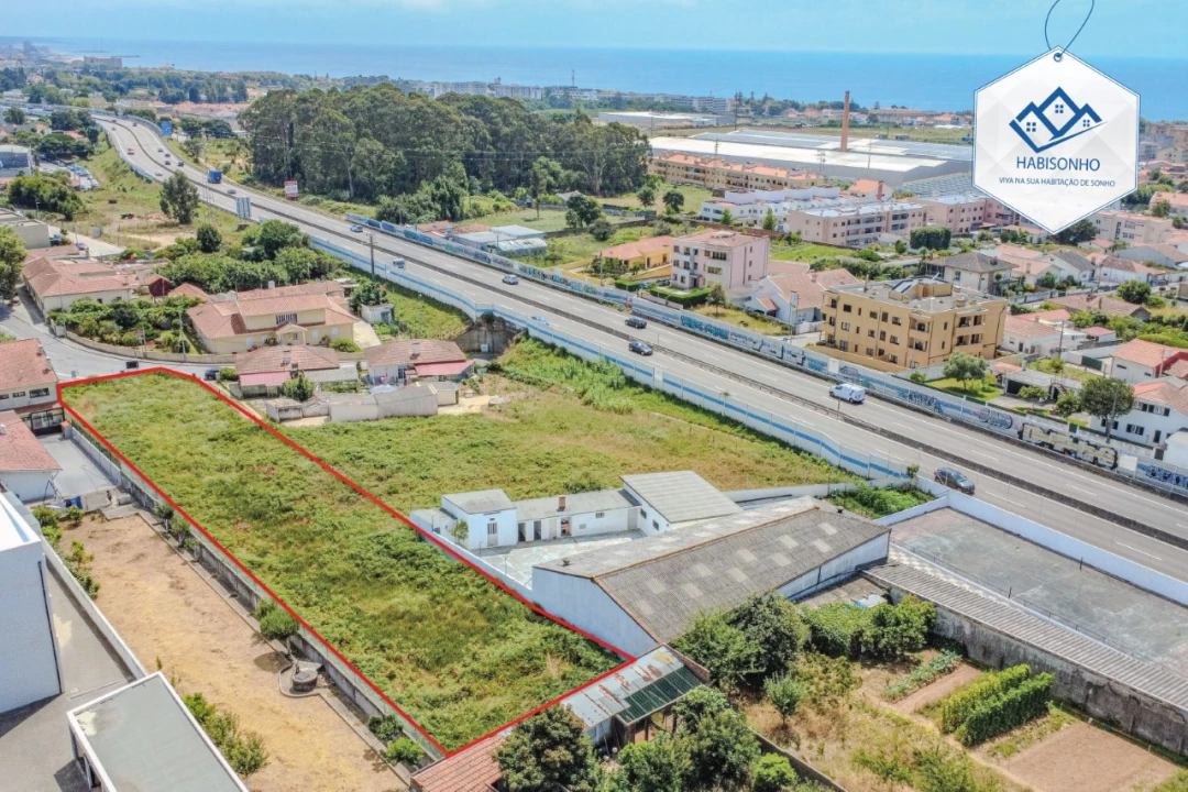 Terreno para Venda em Arcozelo Foto 1