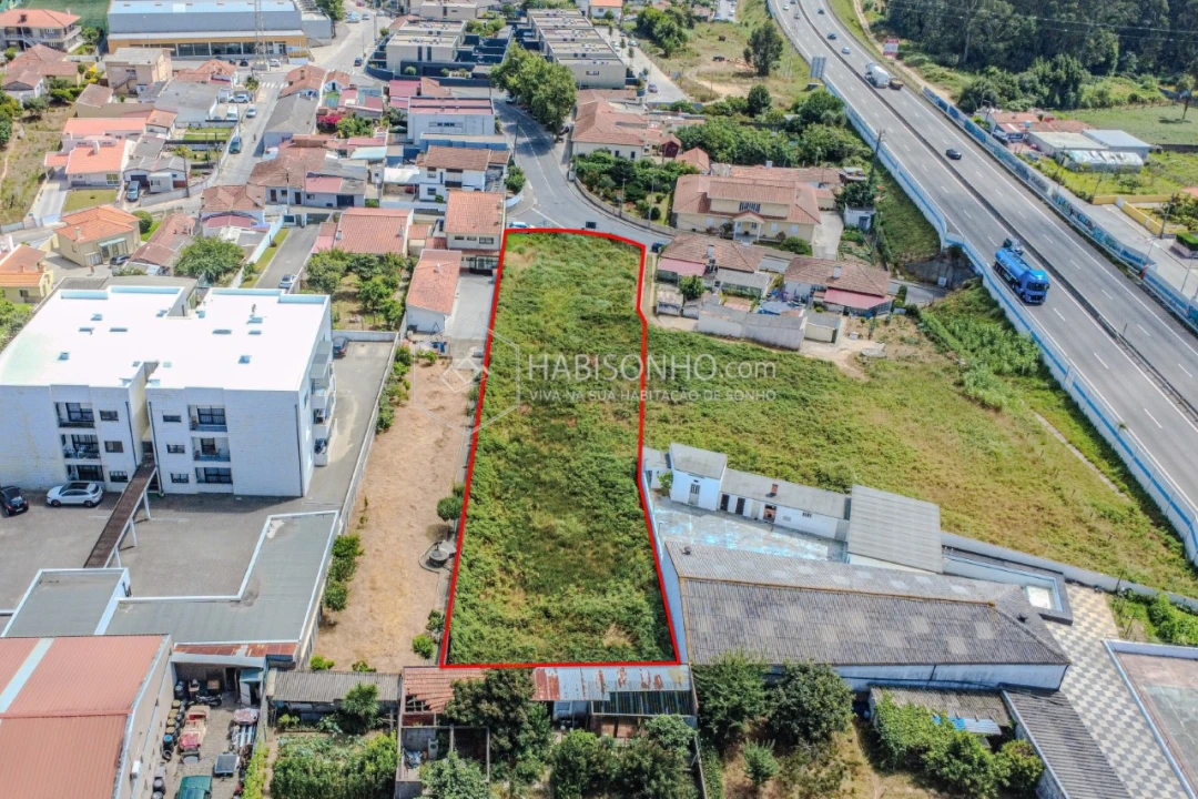 Terreno para Venda em Arcozelo Foto 7