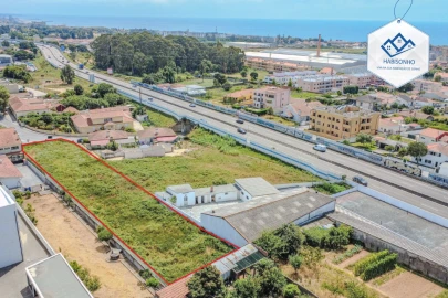Terreno para Venda em Arcozelo