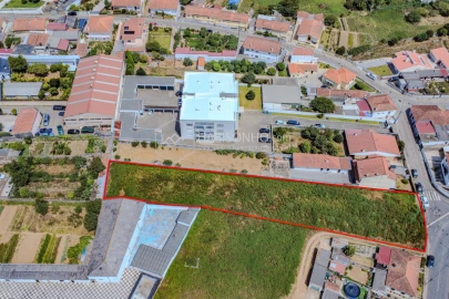 Terreno para Venda em Arcozelo