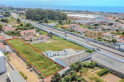 Terreno para Venda em Arcozelo