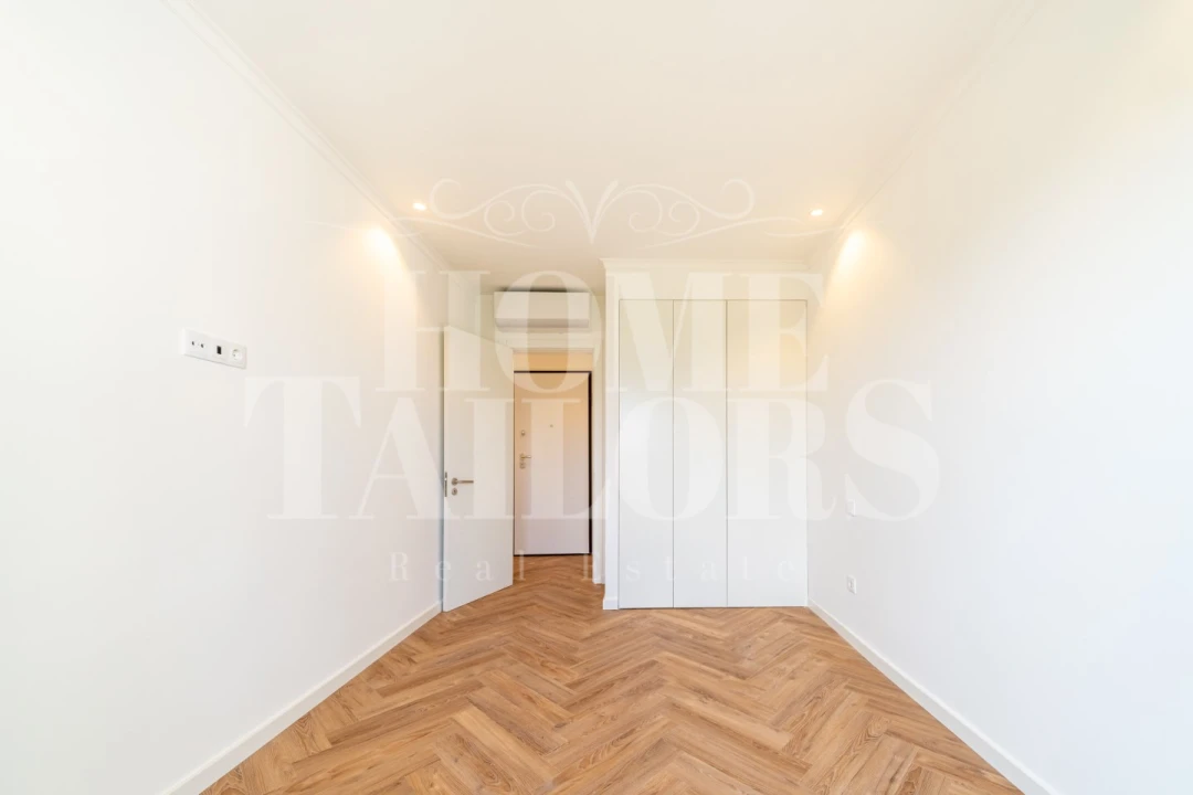 Apartamento T2 para Venda em Campolide Foto 12