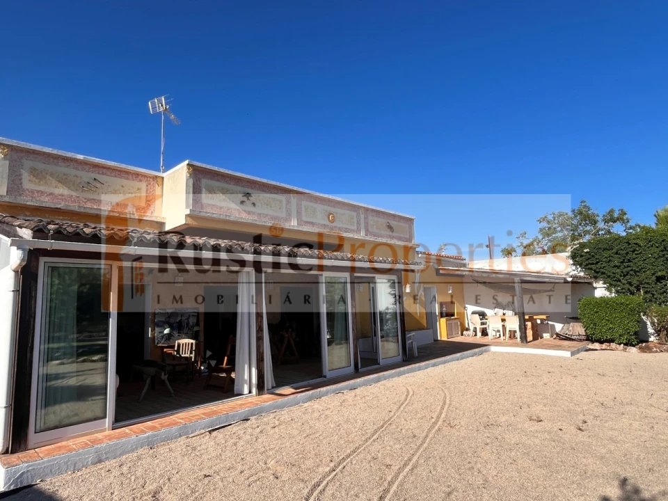 Moradia T3 para Venda em Loule (São Sebastião) Foto 2