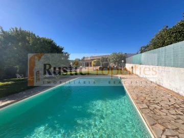Moradia T3 para Venda em Loule (São Sebastião)