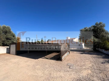 Moradia T3 para Venda em Loule (São Sebastião)