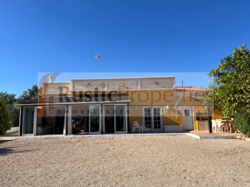 Moradia T3 para Venda em Loule (São Sebastião)