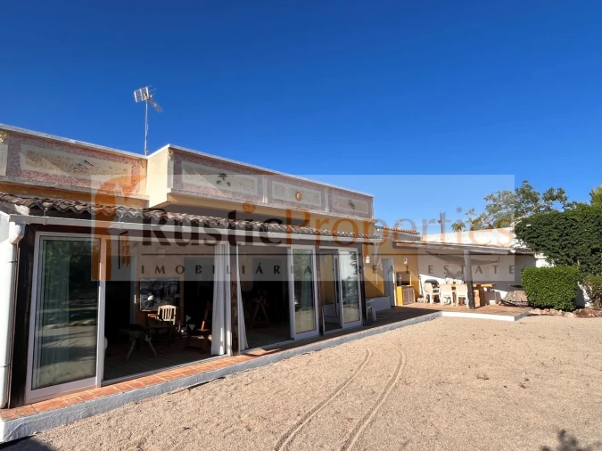 Moradia T3 para Venda em Loule (São Sebastião) Foto 2