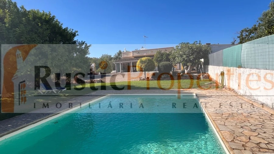 Moradia T3 para Venda em Loule (São Sebastião)