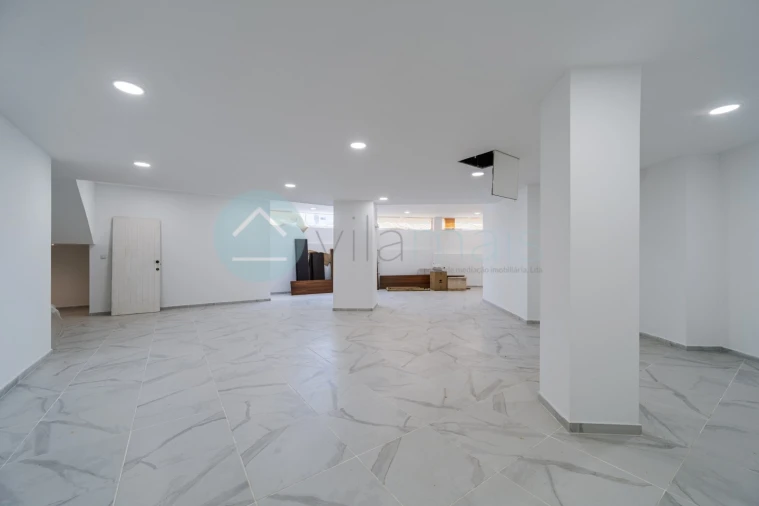 Escritório para Arrendamento em São Mamede de Infesta e Senhora da Hora Foto 9