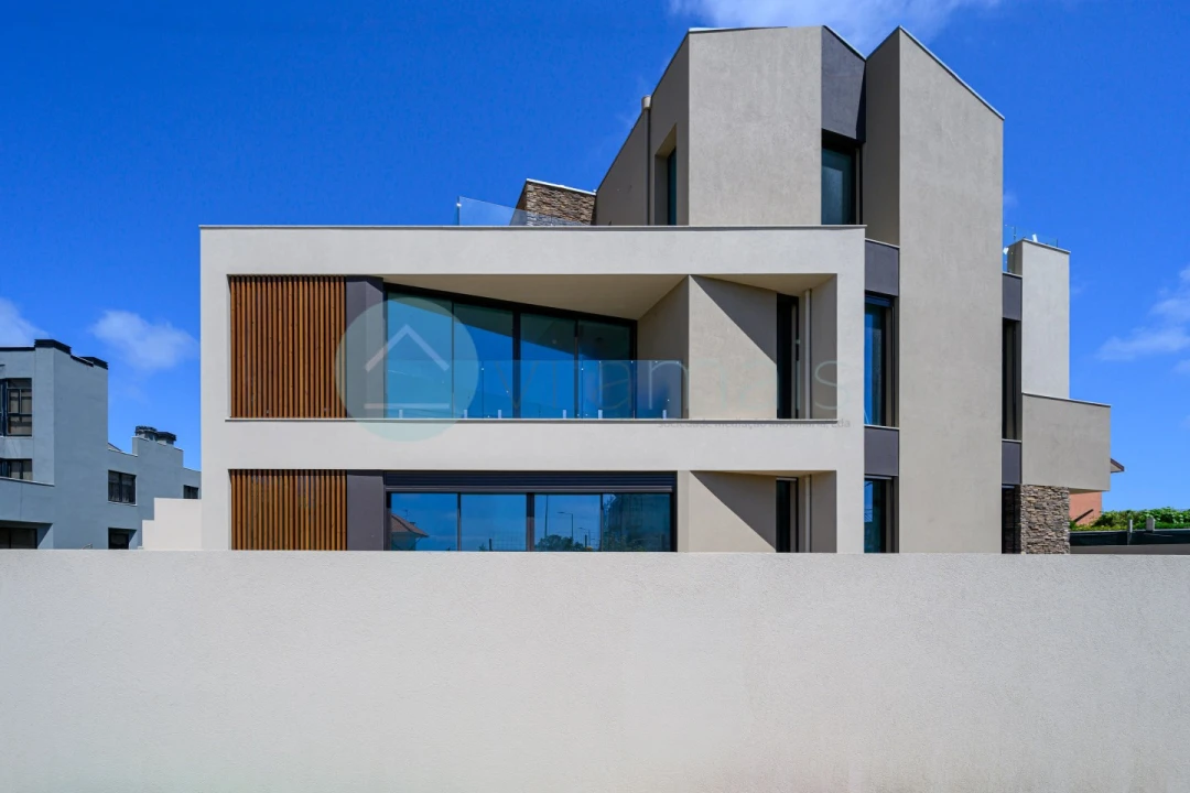Moradia T3 para Venda em Espinho Foto 2