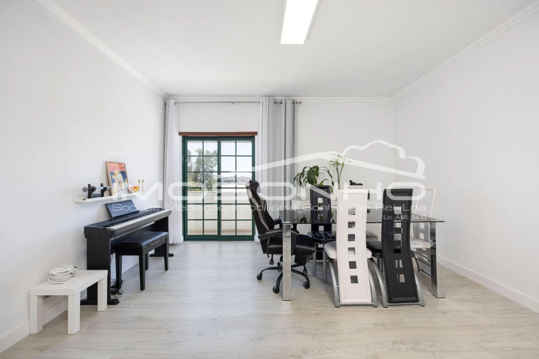 Apartamento T3 para Venda em Marinha Grande Foto 3