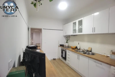 Apartamento T2 para Venda em Laranjeiro e Feijó