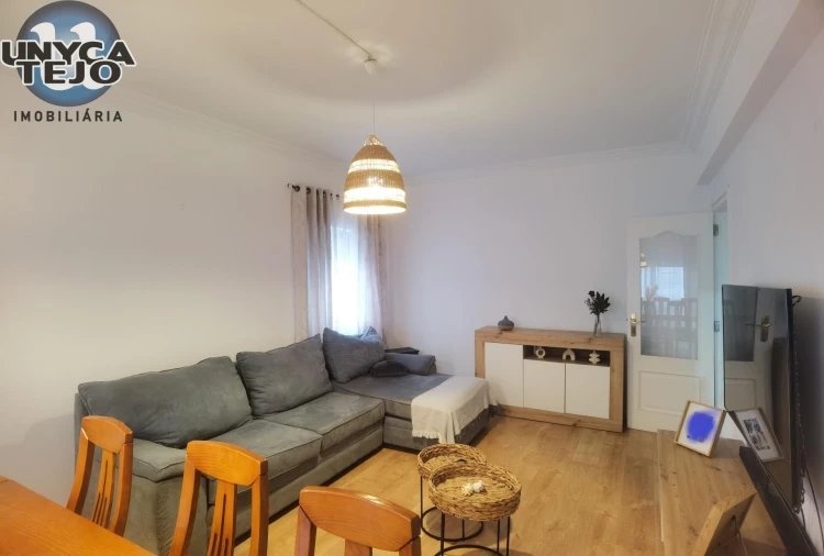 Apartamento T2 para Venda em Laranjeiro e Feijó Foto 11
