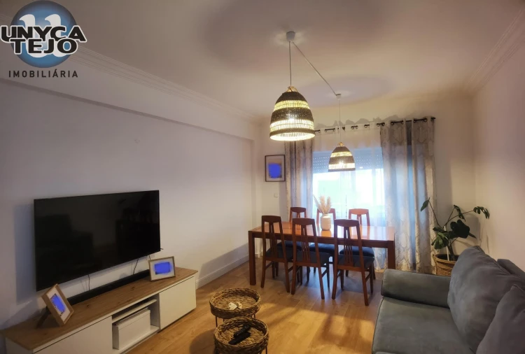 Apartamento T2 para Venda em Laranjeiro e Feijó Foto 13