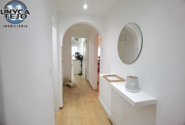 Apartamento T2 para Venda em Laranjeiro e Feijó Foto 24