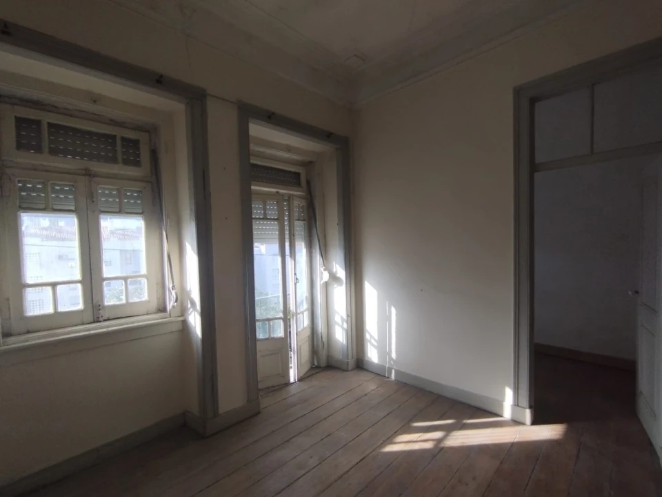 Prédio para Venda em Marvila Foto 47