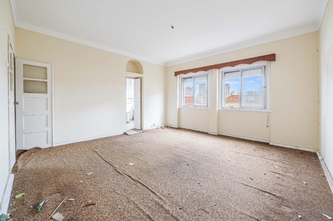 Apartamento T4 para Venda em Alvalade Foto 14