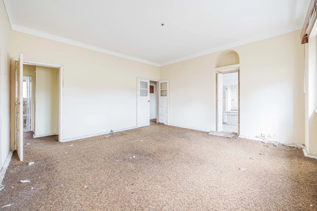 Apartamento T4 para Venda em Alvalade Foto 15