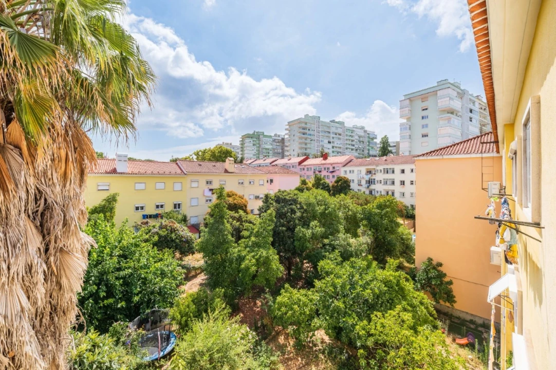 Apartamento T4 para Venda em Alvalade Foto 47