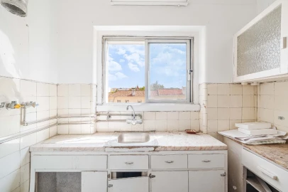 Apartamento T4 para Venda em Alvalade