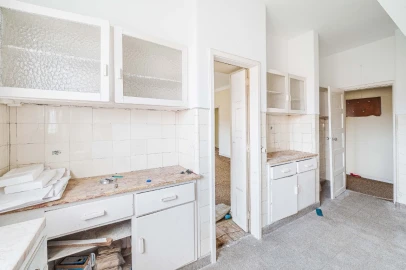 Apartamento T4 para Venda em Alvalade
