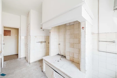 Apartamento T4 para Venda em Alvalade