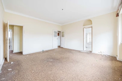 Apartamento T4 para Venda em Alvalade