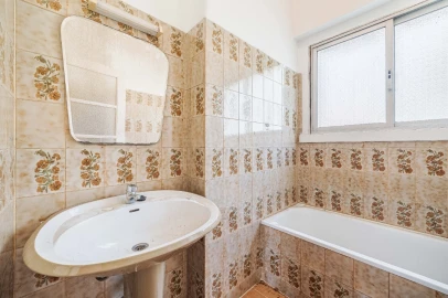 Apartamento T4 para Venda em Alvalade