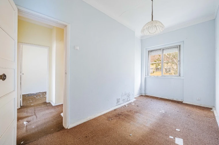 Apartamento T4 para Venda em Alvalade Foto 18