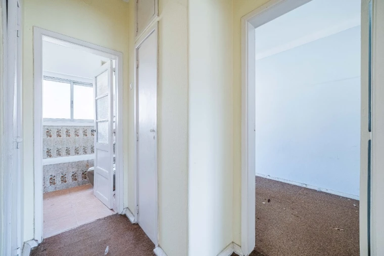 Apartamento T4 para Venda em Alvalade Foto 30