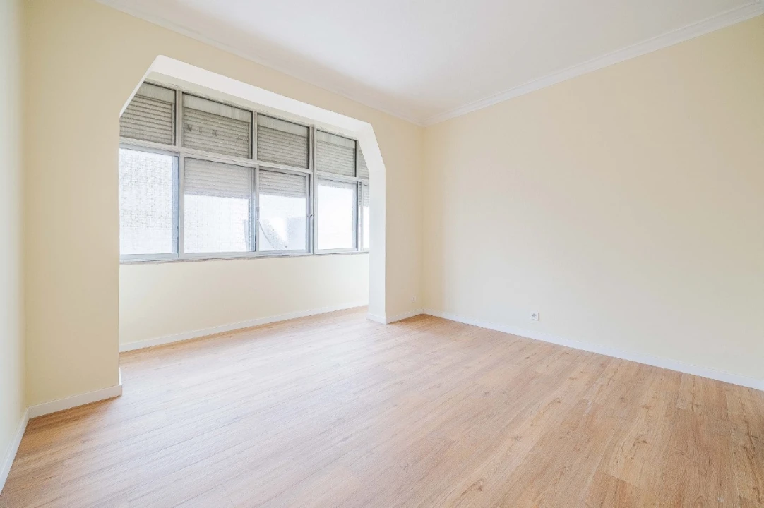 Apartamento T2 para Venda em Falagueira-Venda Nova Foto 2