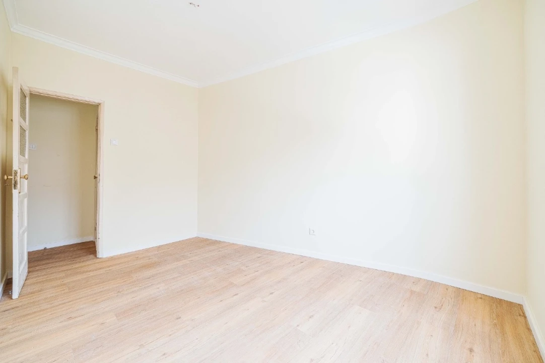 Apartamento T2 para Venda em Falagueira-Venda Nova Foto 13