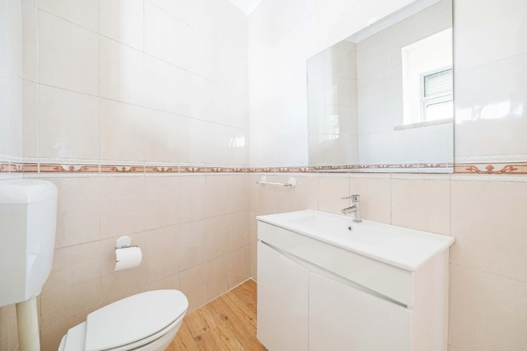 Apartamento T2 para Venda em Falagueira-Venda Nova Foto 17