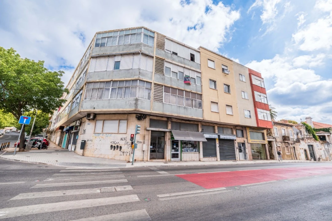 Apartamento T2 para Venda em Falagueira-Venda Nova Foto 1