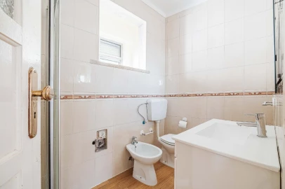Apartamento T2 para Venda em Falagueira-Venda Nova