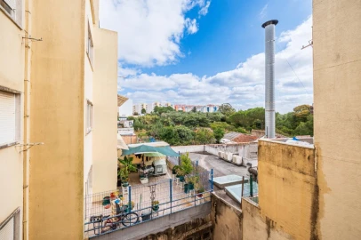Apartamento T2 para Venda em Falagueira-Venda Nova