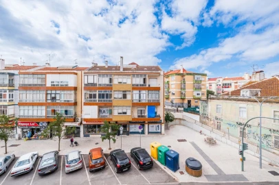 Apartamento T2 para Venda em Falagueira-Venda Nova