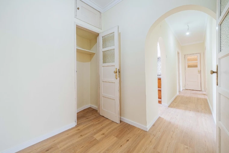 Apartamento T2 para Venda em Falagueira-Venda Nova Foto 6