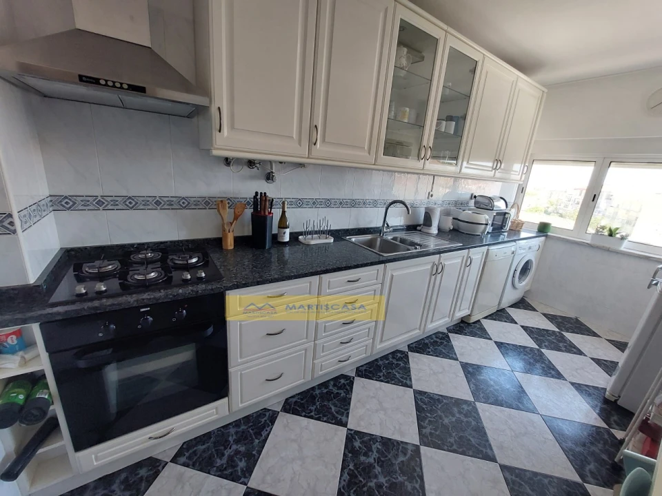Apartamento T2 para Venda em Algueirão-Mem Martins Foto 2