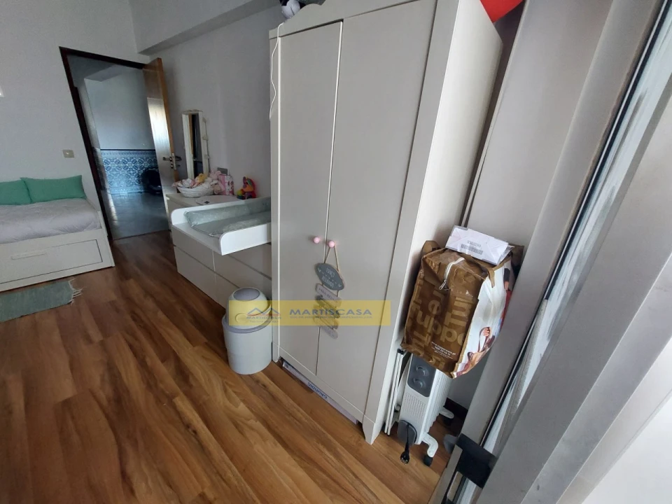 Apartamento T2 para Venda em Algueirão-Mem Martins Foto 16