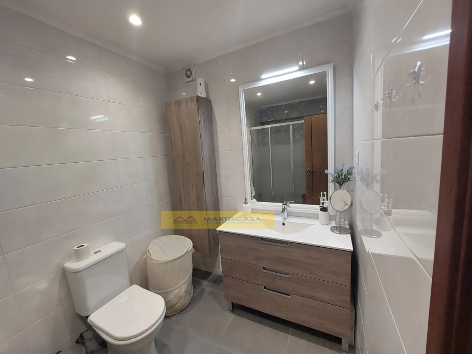 Apartamento T2 para Venda em Algueirão-Mem Martins Foto 18