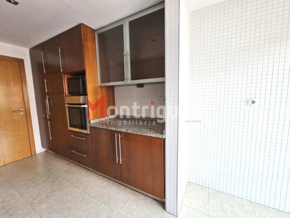 Apartamento T2 para Venda em Parque das Nações Foto 5
