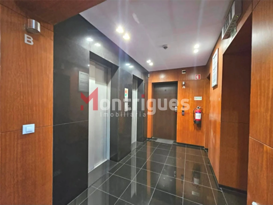 Apartamento T3 para Arrendamento em Parque das Nações Foto 3