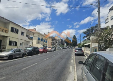 Loja para Venda em Ramada e Caneças
