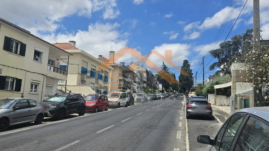 Loja para Venda em Ramada e Caneças