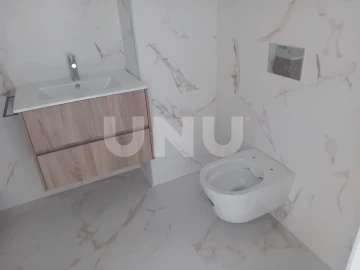 Moradia T4 para Venda em Corroios